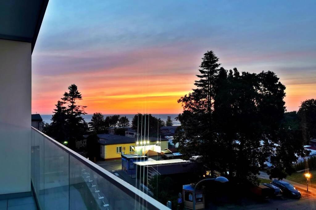 Green Apartment Promenada Gwiazd- Widok Na Morze. 米兹多洛杰 外观 照片